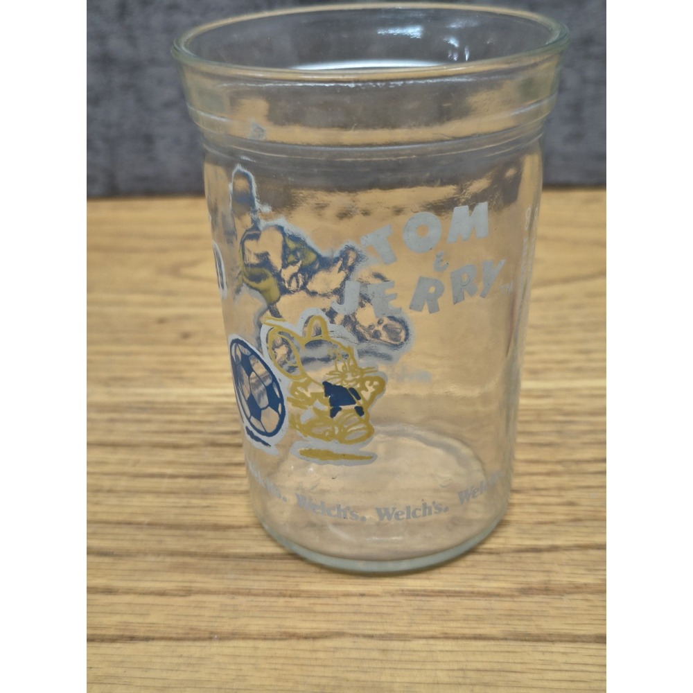 Tom & Jerry Soccer Welch's ACL Glass Jelly Jar 1991 - BLUE & YELLOW